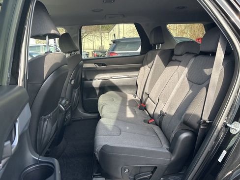 Used 2022 Hyundai Palisade SE image 23