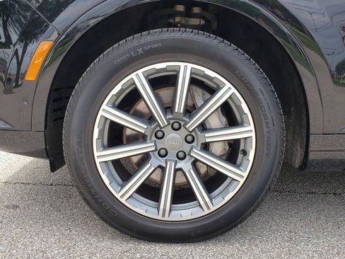 Used 2019 Audi Q7 3.0T Prestige w/ Prestige Package AWD/4WD image 27