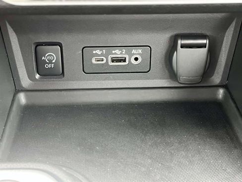 Used 2024 Nissan Sentra SV FWD image 25