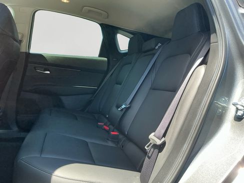Used 2025 Nissan Murano SV AWD/4WD image 15
