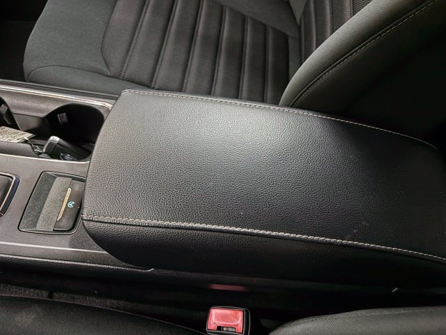 Used 2019 Ford Fusion SE FWD image 40
