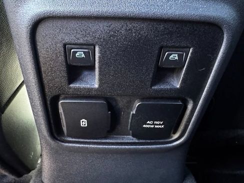 Used 2023 Ford Bronco Outer Banks AWD/4WD image 12