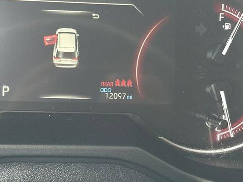 Certified 2025 Toyota RAV4 LE image 30