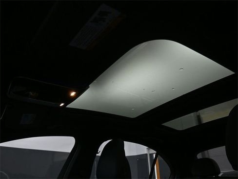 New 2025 Mercedes-Benz C 300 Sedan image 2