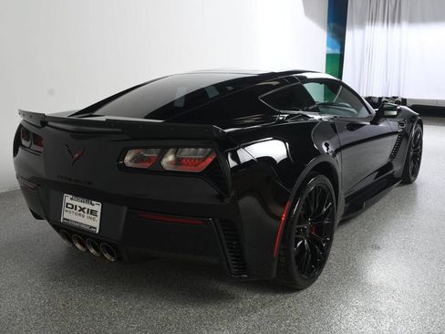 Used 2019 Chevrolet Corvette Z06 RWD image 9
