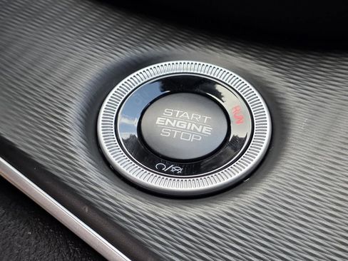 New 2025 Jeep Grand Cherokee Laredo X w/ Luxury Tech Group I image 22