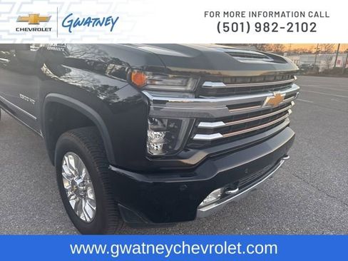 Used 2022 Chevrolet Silverado 2500 High Country image 12
