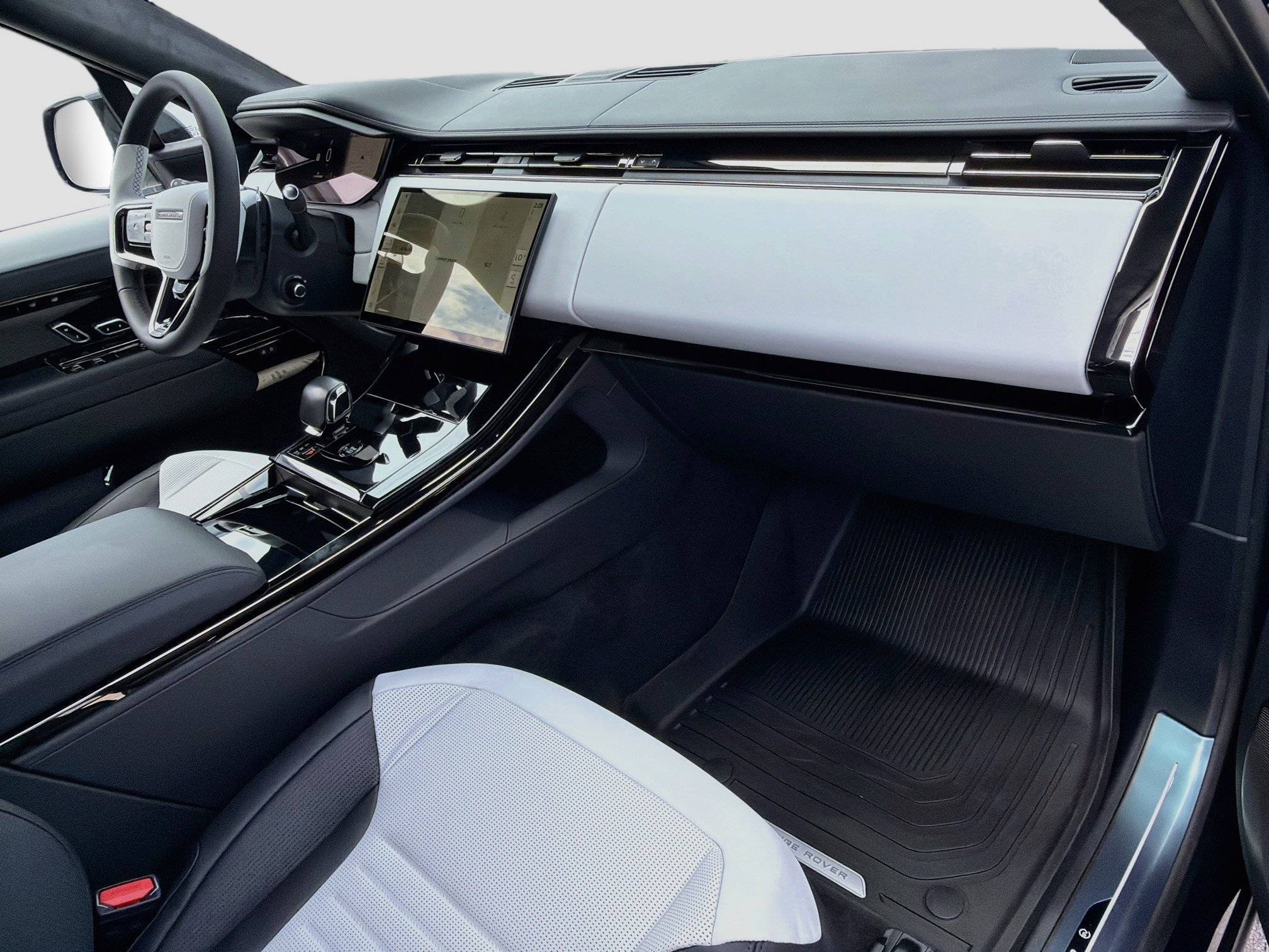 New 2027 Land Rover Range Rover Sport SV AWD/4WD image 14