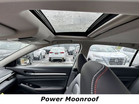 Certified 2025 Nissan Altima 2.5 SR w/ SR Premium Package FWD image 11