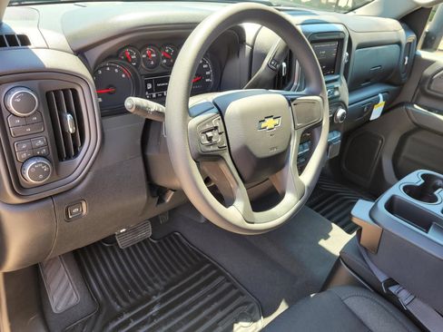 New 2026 Chevrolet Silverado 2500 Custom w/ Custom Value Package AWD/4WD image 15