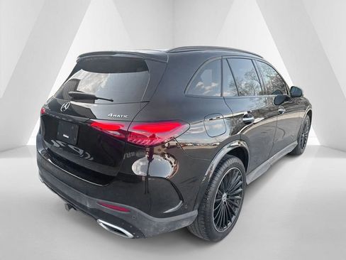Used 2024 Mercedes-Benz GLC 300 4MATIC image 7