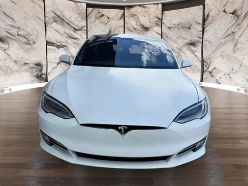 Used 2020 Tesla Model S Performance AWD/4WD image 6