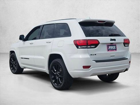 Used 2022 Jeep Grand Cherokee Laredo X image 7