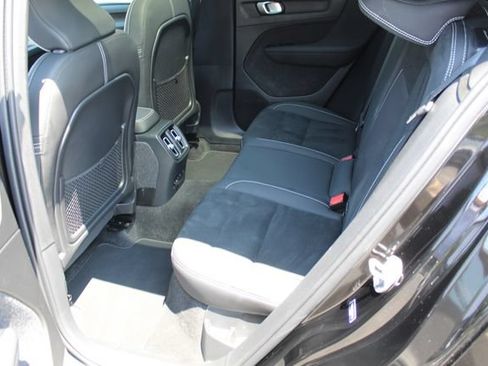 Certified 2023 Volvo C40 P8 Recharge Plus w/ Climate Package AWD/4WD image 14