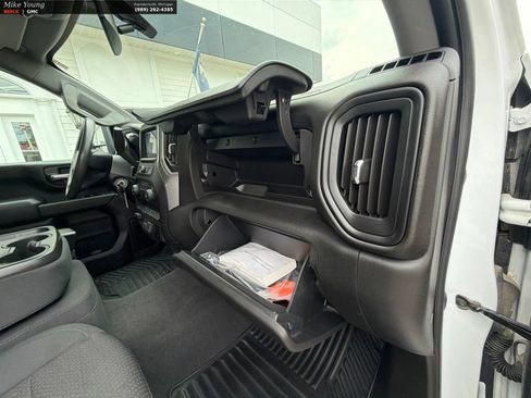 Used 2021 Chevrolet Silverado 2500 Custom w/ Custom Value Package AWD/4WD image 22