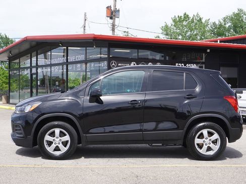 Used 2020 Chevrolet Trax LS w/ Tint and Cruise Package AWD/4WD image 4