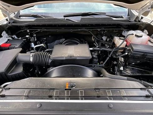 Used 2025 Chevrolet Silverado 2500 LT w/ Convenience Package image 20