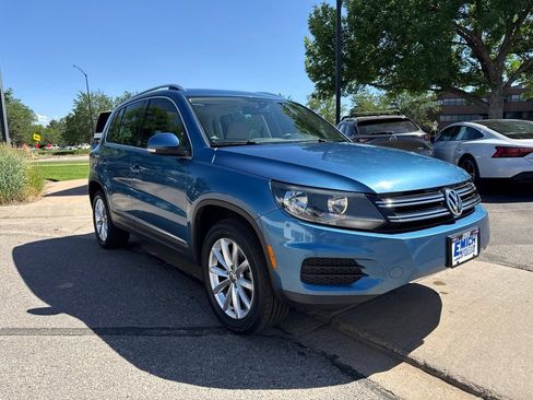 Used 2017 Volkswagen Tiguan Wolfsburg Edition AWD/4WD image 7