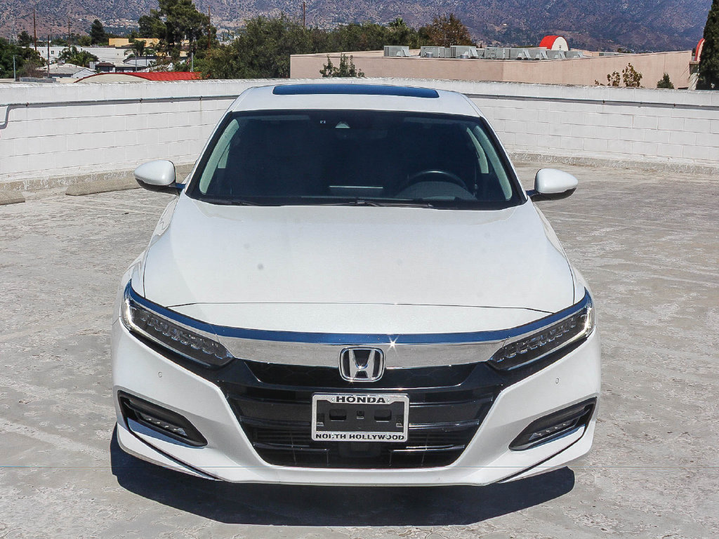 Used 2020 Honda Accord Touring image 2