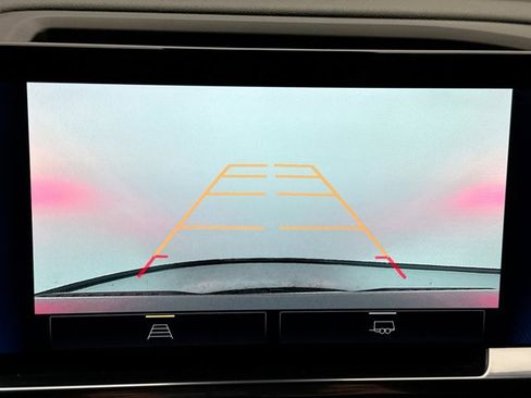 Used 2022 Chevrolet Silverado 1500 LT image 16