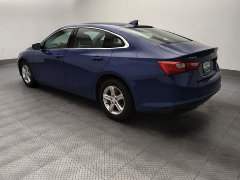 Used 2023 Chevrolet Malibu LT FWD image 3