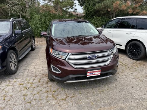 Used 2018 Ford Edge SEL w/ Equipment Group 201A AWD/4WD image 2