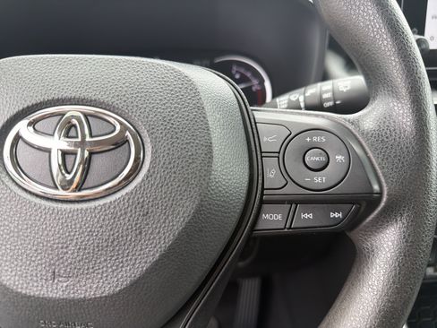 Certified 2024 Toyota RAV4 XLE AWD/4WD image 11