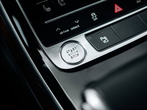 Used 2020 Audi A8 L 4.0T w/ Executive Package AWD/4WD image 29