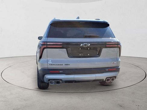 New 2026 Chevrolet Traverse Z71 w/ Enhanced Driving Package image 6