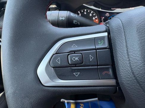 Certified 2025 Jeep Compass Trailhawk AWD/4WD image 18