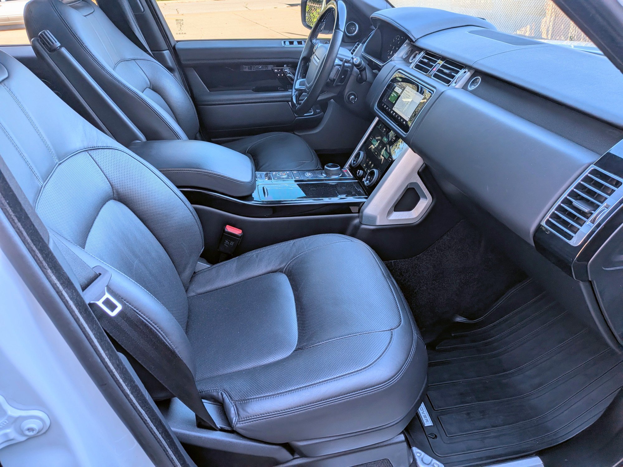 Used 2018 Land Rover Range Rover HSE AWD/4WD image 10
