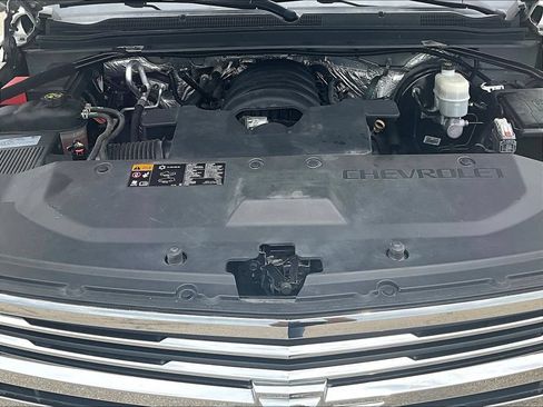 Used 2016 Chevrolet Suburban LTZ AWD/4WD image 32
