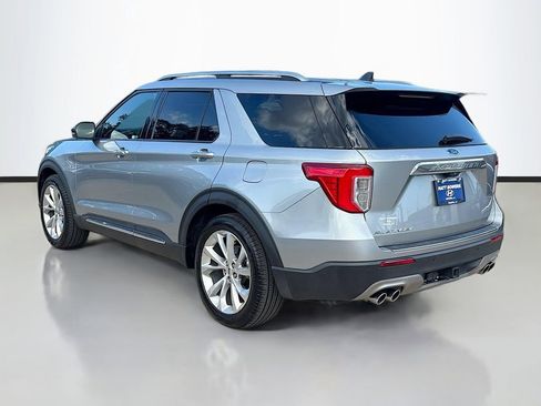 Used 2022 Ford Explorer Platinum w/ Equipment Group 601A image 7