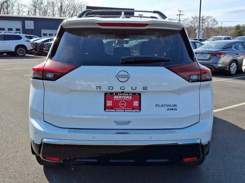 New 2025 Nissan Rogue Platinum image 5