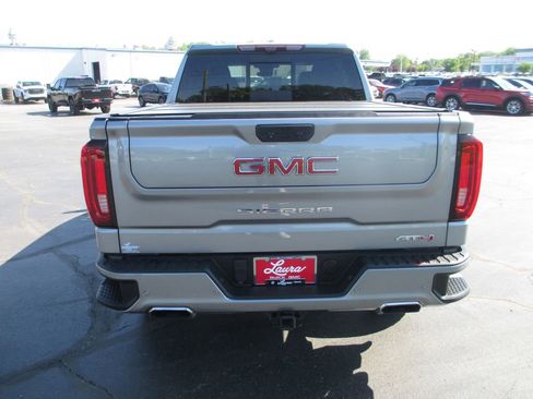 Used 2023 GMC Sierra 1500 AT4 w/ Technology Package AWD/4WD image 7