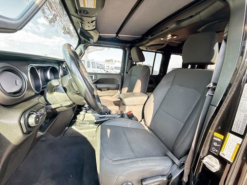 Used 2022 Jeep Wrangler Unlimited Sport image 23