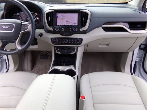 Used 2022 GMC Terrain Denali w/ Denali Premium Package image 36