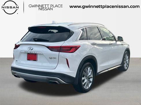 Used 2021 INFINITI QX50 Luxe image 5