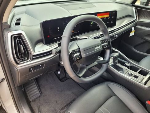 New 2026 Kia Sorento S FWD image 9