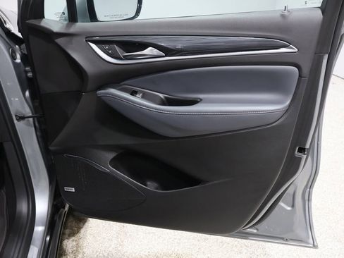 Used 2024 Buick Enclave Premium image 26