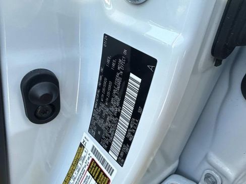 Used 2024 Toyota Highlander XSE image 21