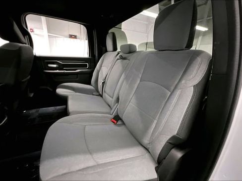 Used 2024 RAM 3500 Big Horn image 22