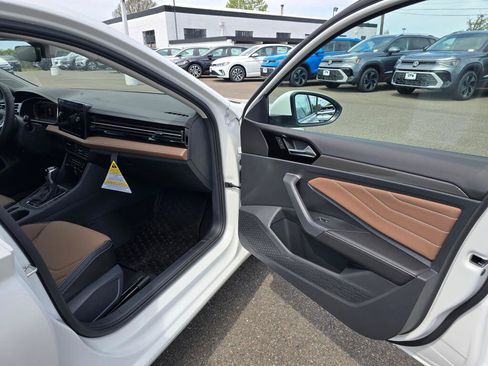 New 2026 Volkswagen Jetta SEL FWD image 40