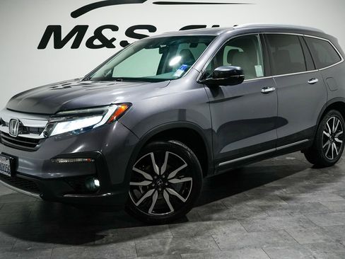 Used 2019 Honda Pilot Touring image 2