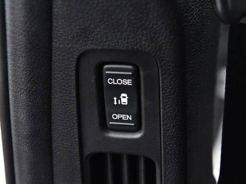 Used 2025 Honda Odyssey Sport-L image 28