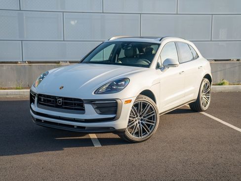 New 2026 Porsche Macan AWD/4WD image 1