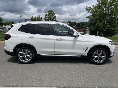 Used 2024 BMW X3 xDrive30i AWD/4WD image 9