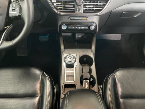 Used 2024 Ford Escape Platinum AWD/4WD image 10
