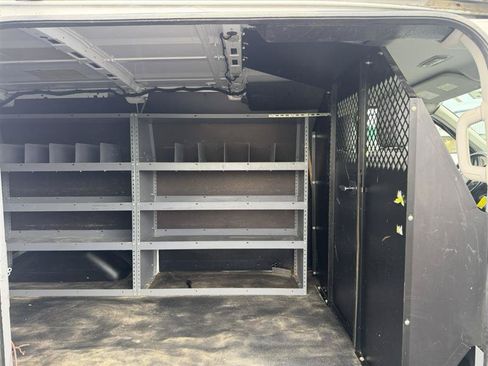 Used 2017 Ford Transit 150 130 Low Roof RWD image 9