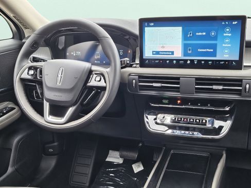 New 2026 Lincoln Corsair Premiere AWD/4WD image 21